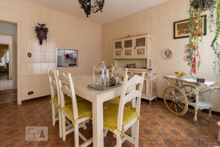 Casa à venda com 220m², 3 quartos e 3 vagas Casa à venda com 220m², 3 quartos e 3 vagasSala de Jantar