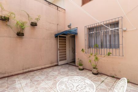 Casa à venda com 220m², 3 quartos e 3 vagas Casa à venda com 220m², 3 quartos e 3 vagasÁrea Externa