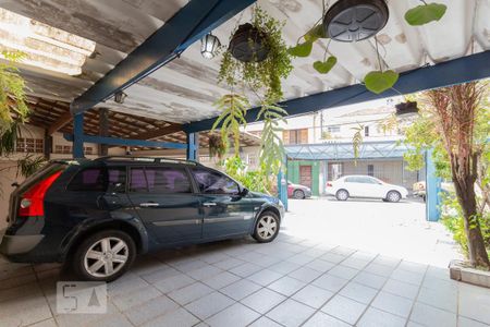 Casa à venda com 220m², 3 quartos e 3 vagas Casa à venda com 220m², 3 quartos e 3 vagasGaragem