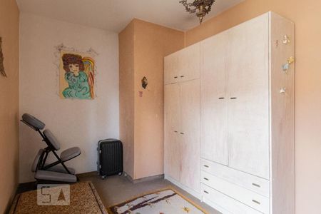 Casa à venda com 220m², 3 quartos e 3 vagas Casa à venda com 220m², 3 quartos e 3 vagasQuarto 2