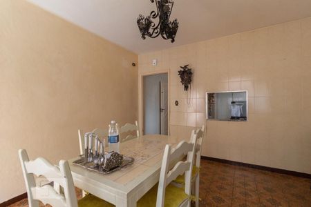 Casa à venda com 220m², 3 quartos e 3 vagas Casa à venda com 220m², 3 quartos e 3 vagasSala de Jantar