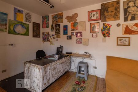 Casa à venda com 220m², 3 quartos e 3 vagas Casa à venda com 220m², 3 quartos e 3 vagasEdícula