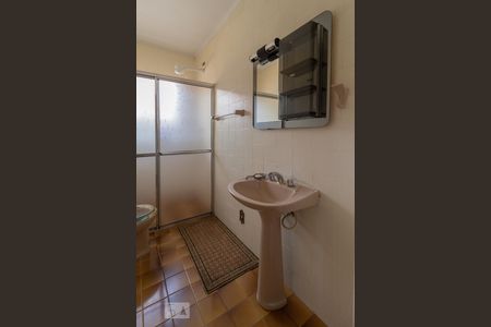 Casa à venda com 220m², 3 quartos e 3 vagas Casa à venda com 220m², 3 quartos e 3 vagasBanheiro do Quarto 1