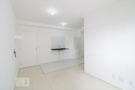 Sala de apartamento à venda com 2 quartos, 40m² em Sítio da Figueira, São Paulo