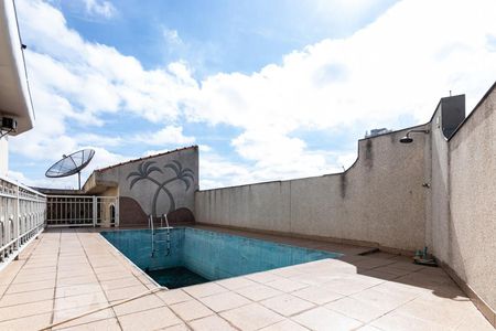 Casa à venda com 580m², 3 quartos e 8 vagasPiscina 