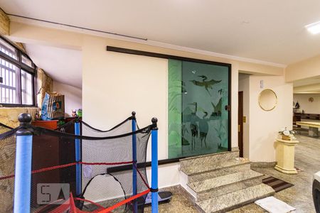 Casa à venda com 580m², 3 quartos e 8 vagasAcesso garagem 