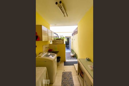 Casa à venda com 170m², 4 quartos e 2 vagasÁrea de Serviço