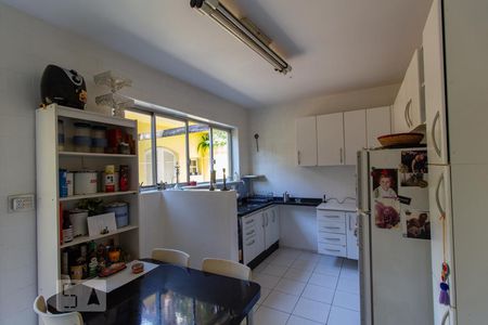 Casa à venda com 170m², 4 quartos e 2 vagasCozinha
