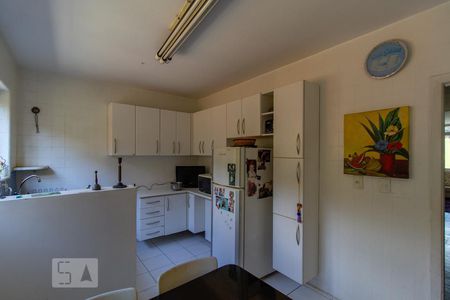 Casa à venda com 170m², 4 quartos e 2 vagasCozinha