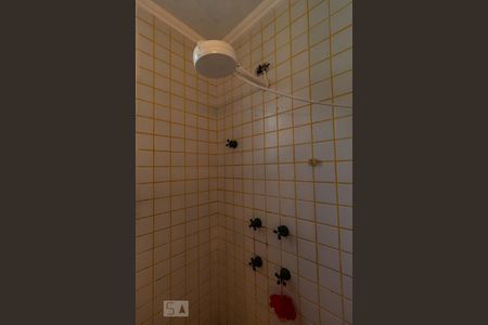 Casa à venda com 170m², 4 quartos e 2 vagasBanheiro