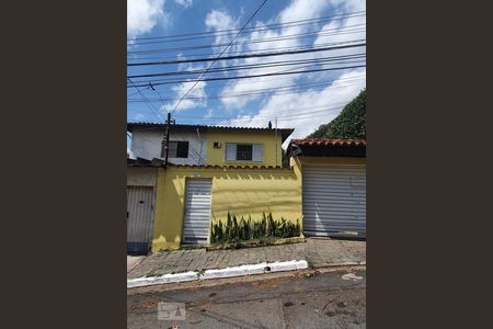 Casa à venda com 170m², 4 quartos e 2 vagasFachada 