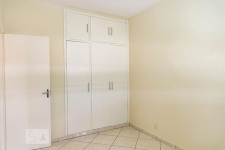 Apartamento à venda com 97m², 3 quartos e 1 vagaQuarto 2