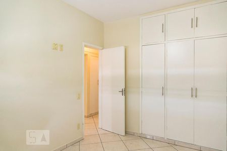 Apartamento à venda com 97m², 3 quartos e 1 vagaQuarto 2