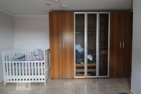 Casa à venda com 380m², 3 quartos e 2 vagasSuite 3 armários