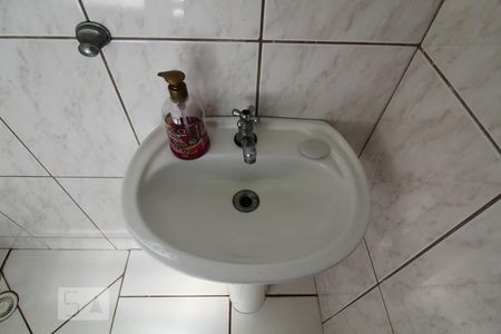 Casa à venda com 380m², 3 quartos e 2 vagasBanheiro da piscina