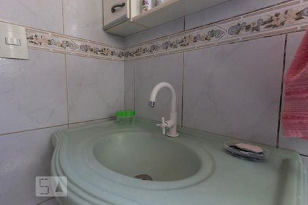 Casa à venda com 150m², 2 quartos e 1 vaga Casa à venda com 150m², 2 quartos e 1 vagaBanheiro