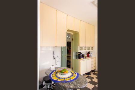 Apartamento à venda com 150m², 4 quartos e 2 vagas Apartamento à venda com 150m², 4 quartos e 2 vagasCozinha - Armários