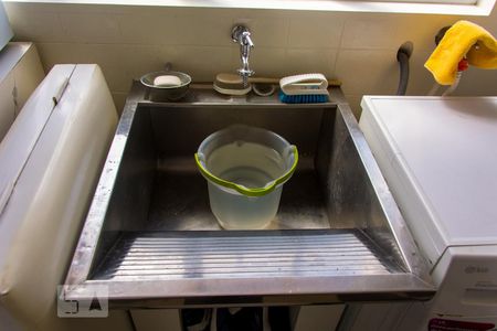 Apartamento à venda com 150m², 4 quartos e 2 vagas Apartamento à venda com 150m², 4 quartos e 2 vagasTanque