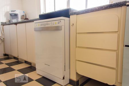 Apartamento à venda com 150m², 4 quartos e 2 vagas Apartamento à venda com 150m², 4 quartos e 2 vagasCozinha - Armários