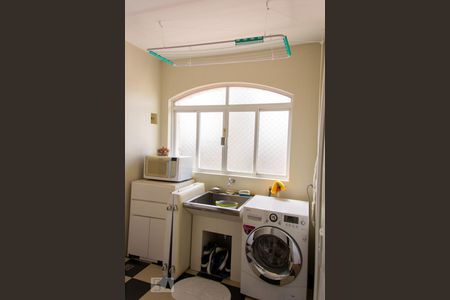 Apartamento à venda com 150m², 4 quartos e 2 vagas Apartamento à venda com 150m², 4 quartos e 2 vagasÁrea de Serviço