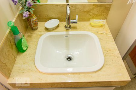 Apartamento à venda com 150m², 4 quartos e 2 vagas Apartamento à venda com 150m², 4 quartos e 2 vagasPia