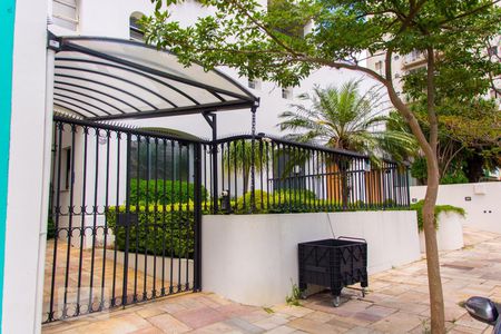 Apartamento à venda com 150m², 4 quartos e 2 vagas Apartamento à venda com 150m², 4 quartos e 2 vagasFachada