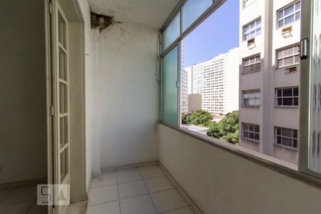 Varanda de kitnet/studio para alugar com 1 quarto, 42m² em Centro, Rio de Janeiro