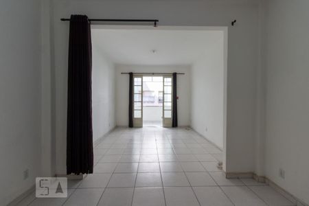 Sala de kitnet/studio para alugar com 1 quarto, 42m² em Centro, Rio de Janeiro