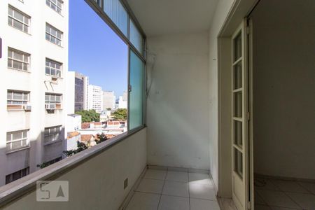Varanda de kitnet/studio para alugar com 1 quarto, 42m² em Centro, Rio de Janeiro