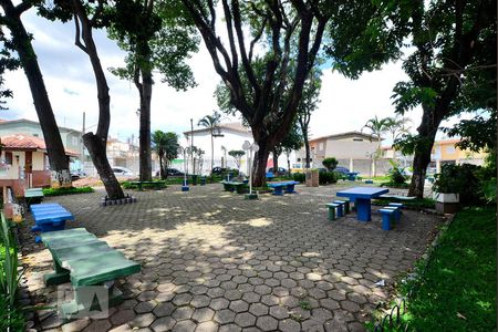 Apartamento para alugar com 65m², 2 quartos e 1 vagaÁrea comum - Praça
