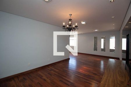 Casa para alugar com 3 quartos, 600m² em Vila Nova Mazzei, São Paulo