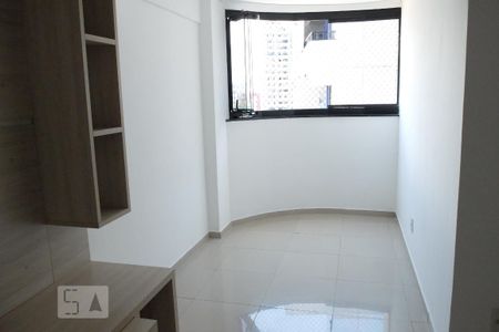 Sala de apartamento para alugar com 2 quartos, 70m² em Pituba, Salvador