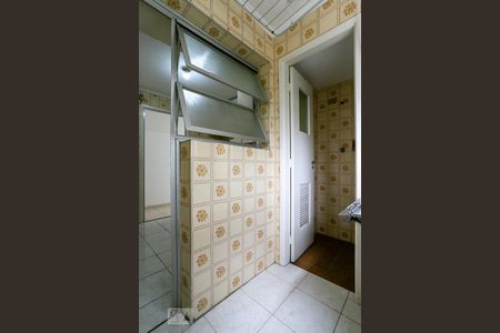 Apartamento para alugar com 68m², 2 quartos e 1 vagaÁrea de Serviço