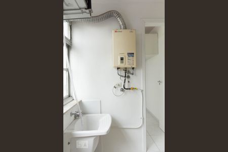 Apartamento para alugar com 139m², 3 quartos e 2 vagas Apartamento para alugar com 139m², 3 quartos e 2 vagasÁrea de serviço