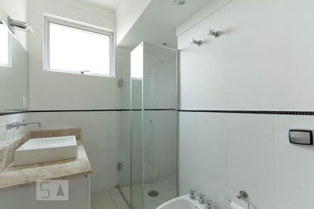 Apartamento para alugar com 139m², 3 quartos e 2 vagas Apartamento para alugar com 139m², 3 quartos e 2 vagasBanheiro