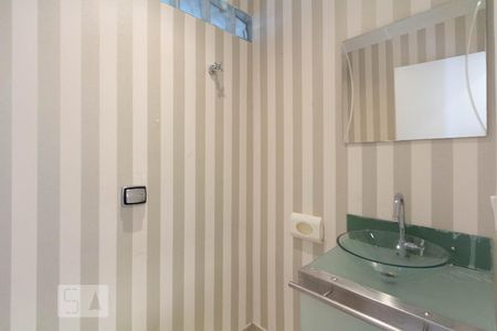 Lavabo de apartamento para alugar com 3 quartos, 139m² em Vila Nova Conceição, São Paulo