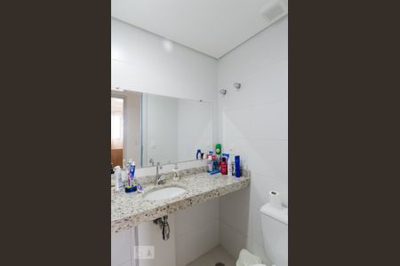 Apartamento à venda com 58m², 2 quartos e 1 vaga Apartamento à venda com 58m², 2 quartos e 1 vagaBanheiro
