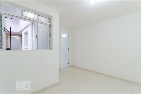 Quarto de casa para alugar com 1 quarto, 50m² em Bosque da Saúde, São Paulo