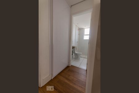 Apartamento à venda com 57m², 2 quartos e 1 vaga Apartamento à venda com 57m², 2 quartos e 1 vagaCorredor