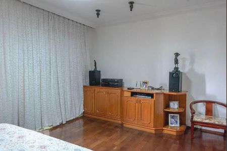 Casa para alugar com 260m², 4 quartos e 6 vagasQuarto 1 - Suíte