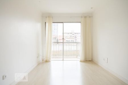 Sala de apartamento para alugar com 3 quartos, 78m² em Camargos, Guarulhos