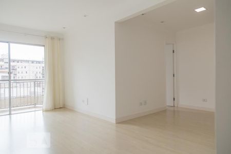 Sala de apartamento para alugar com 3 quartos, 78m² em Camargos, Guarulhos
