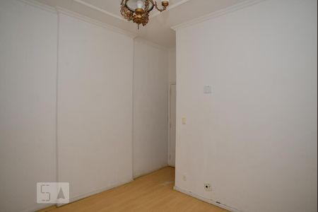 Apartamento à venda com 90m², 3 quartos e sem vagaSala