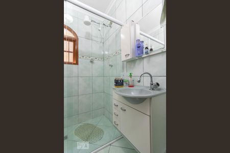 Casa à venda com 222m², 4 quartos e 3 vagas Casa à venda com 222m², 4 quartos e 3 vagasBanheiro 2