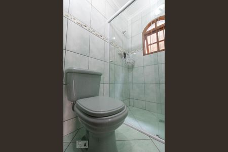 Casa à venda com 222m², 4 quartos e 3 vagas Casa à venda com 222m², 4 quartos e 3 vagasBanheiro 2