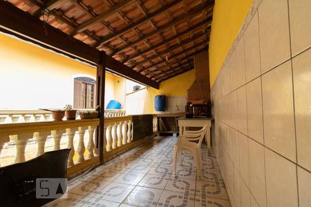 Casa à venda com 222m², 4 quartos e 3 vagas Casa à venda com 222m², 4 quartos e 3 vagasChurrasqueira