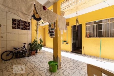 Casa à venda com 222m², 4 quartos e 3 vagas Casa à venda com 222m², 4 quartos e 3 vagasLavanderia