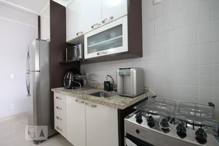 Apartamento à venda com 64m², 2 quartos e 1 vagaCozinha