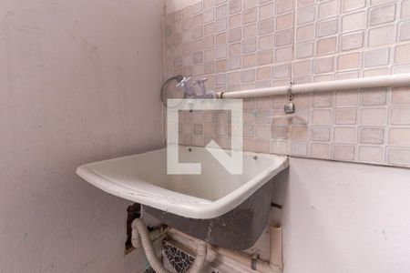 Quintal e Área de Serviço de casa para alugar com 2 quartos, 80m² em Irajá, Rio de Janeiro