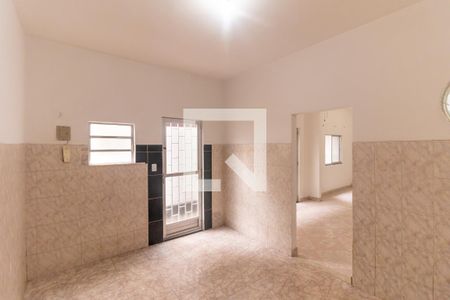 Cozinha de casa para alugar com 2 quartos, 80m² em Irajá, Rio de Janeiro